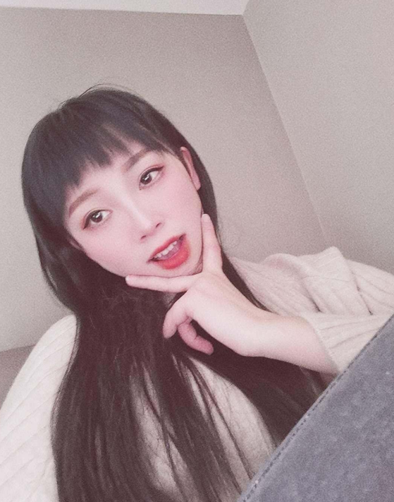 昆山96年兼职蛮腰嫩妹